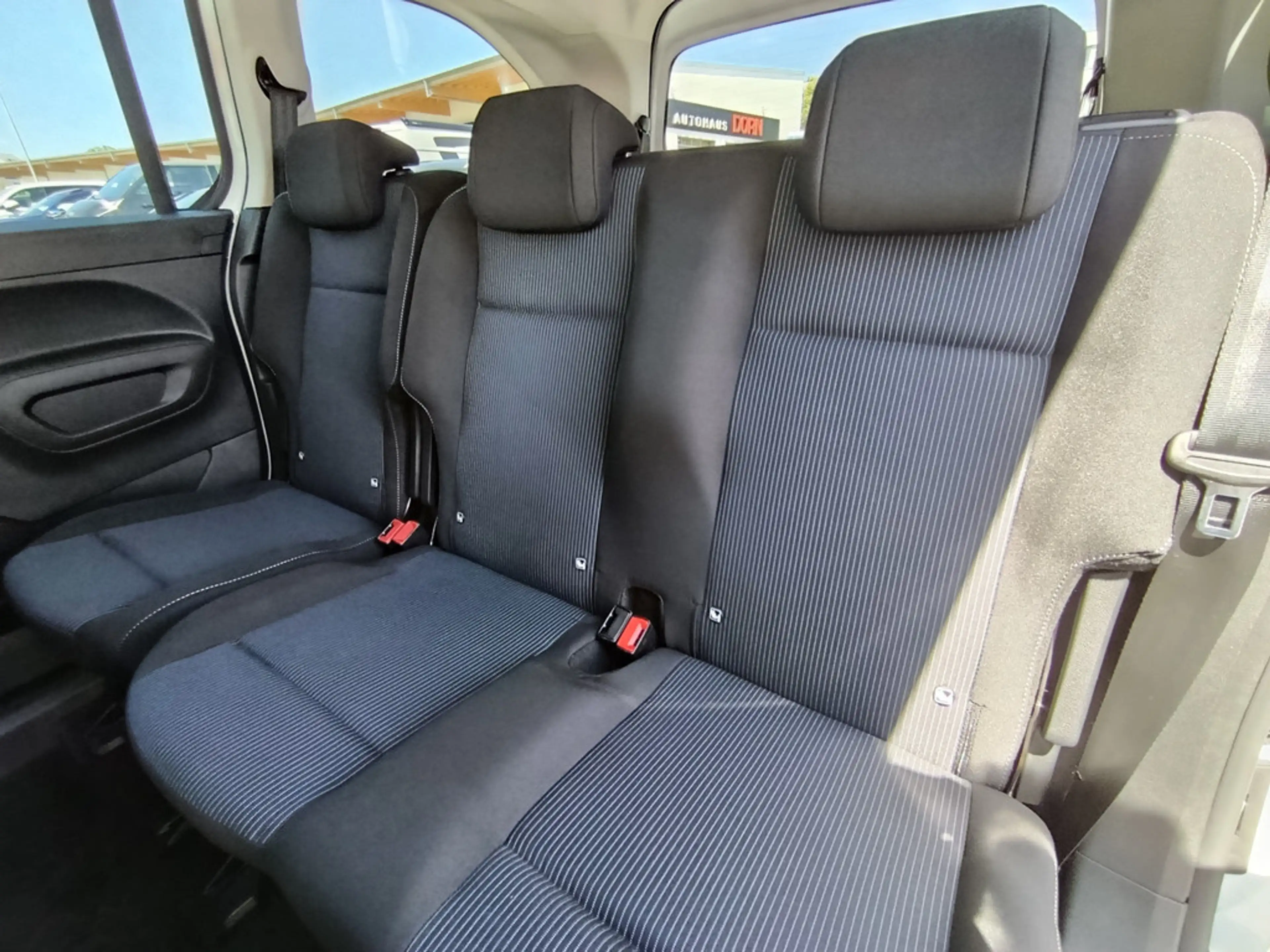 Fiat Qubo L 7-Sitzer Icon 1.5 Diesel 74 kW MT — photo 8