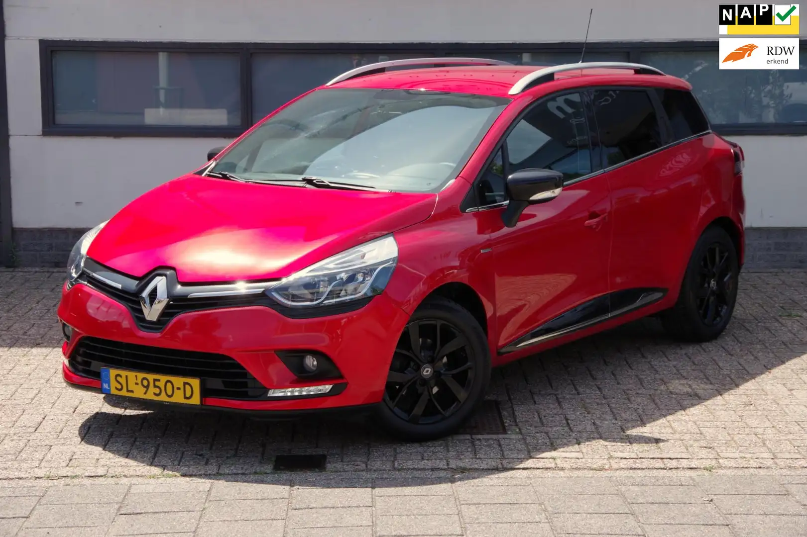 Renault Clio 0.9 TCe Limited /Dealer onderhouden/ Rouge - 1