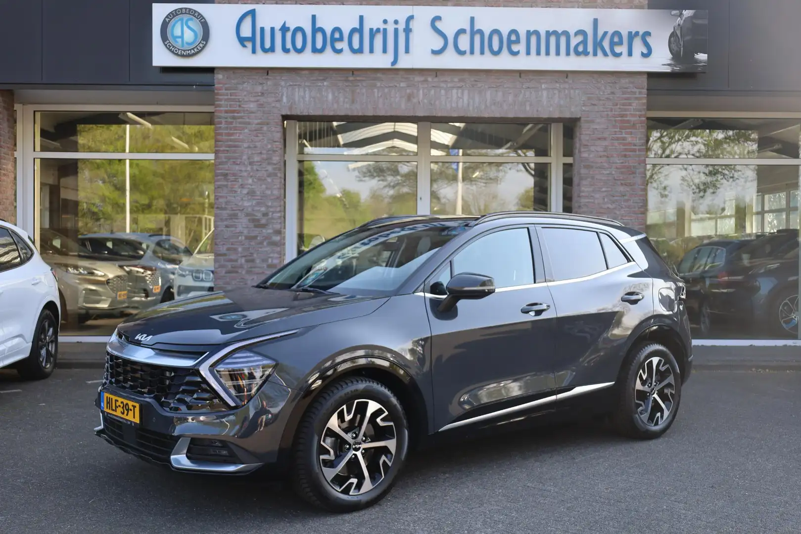 Kia Sportage 1.6 T-GDi MHEV DynamicPlusLine PANO CAMERA HALFLEE Grijs - 1