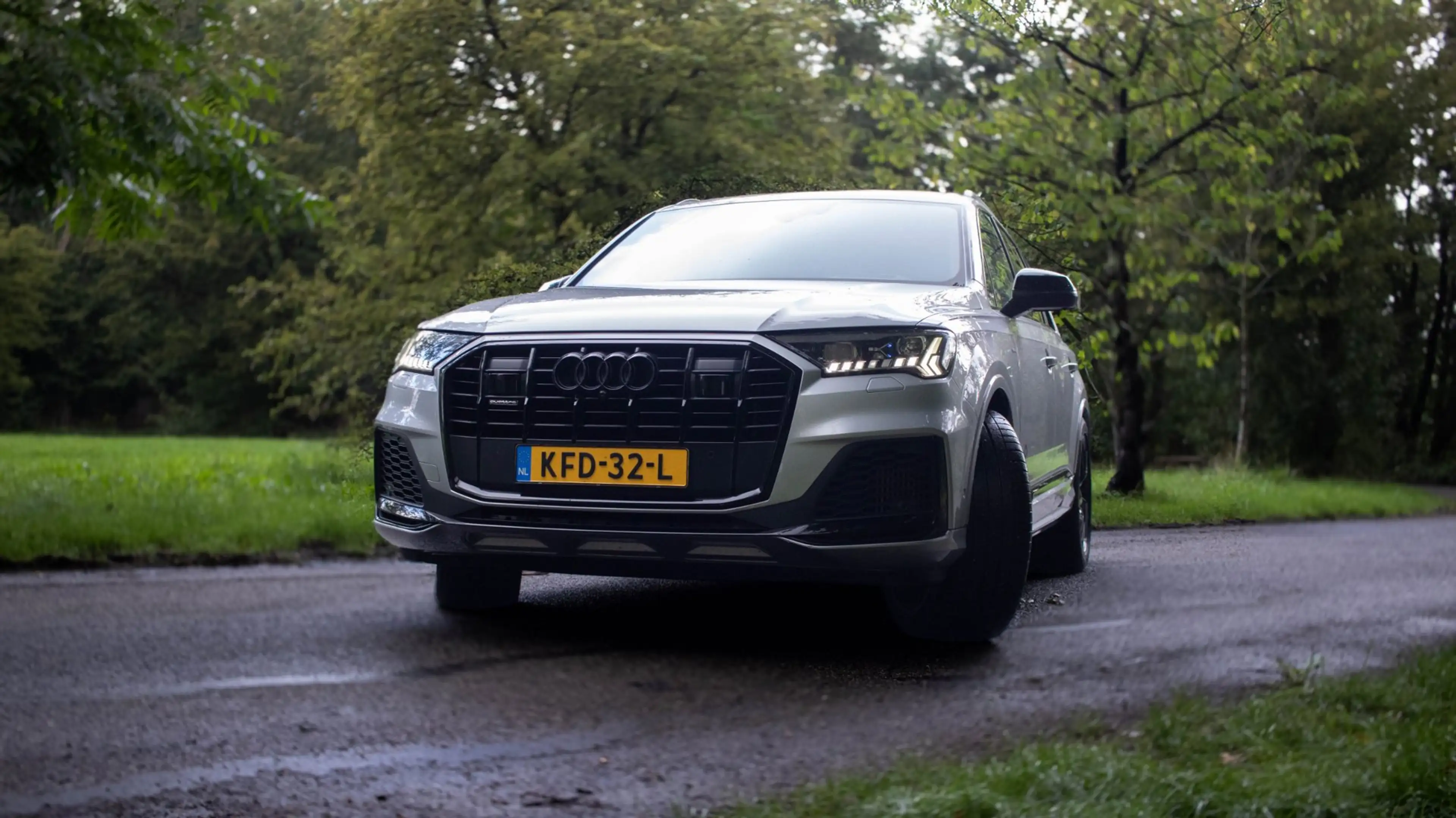 Audi Q7 60 TFSI e quattro Competition — photo 7