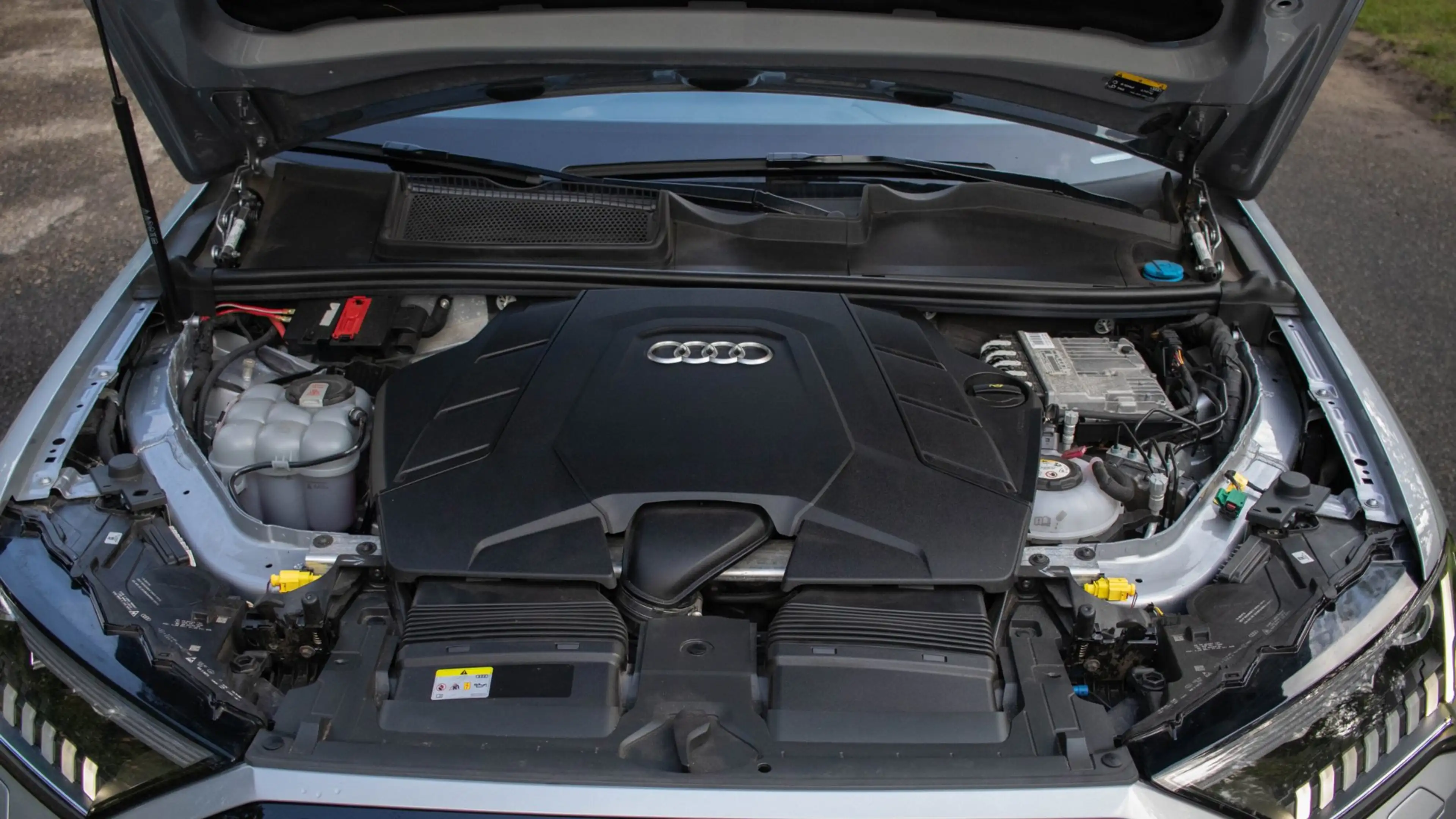 Audi Q7 60 TFSI e quattro Competition — photo 42