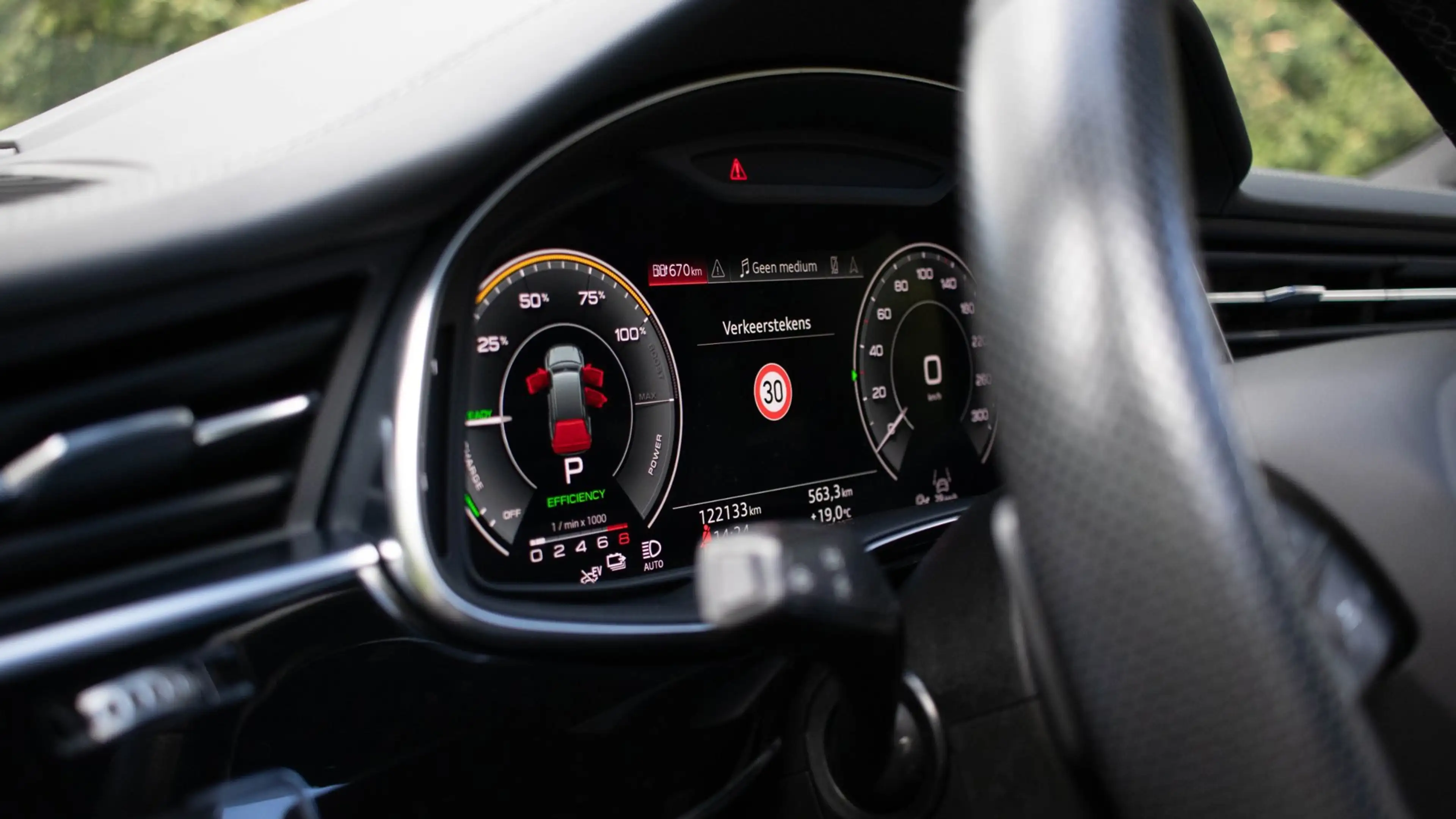 Audi Q7 60 TFSI e quattro Competition — photo 49