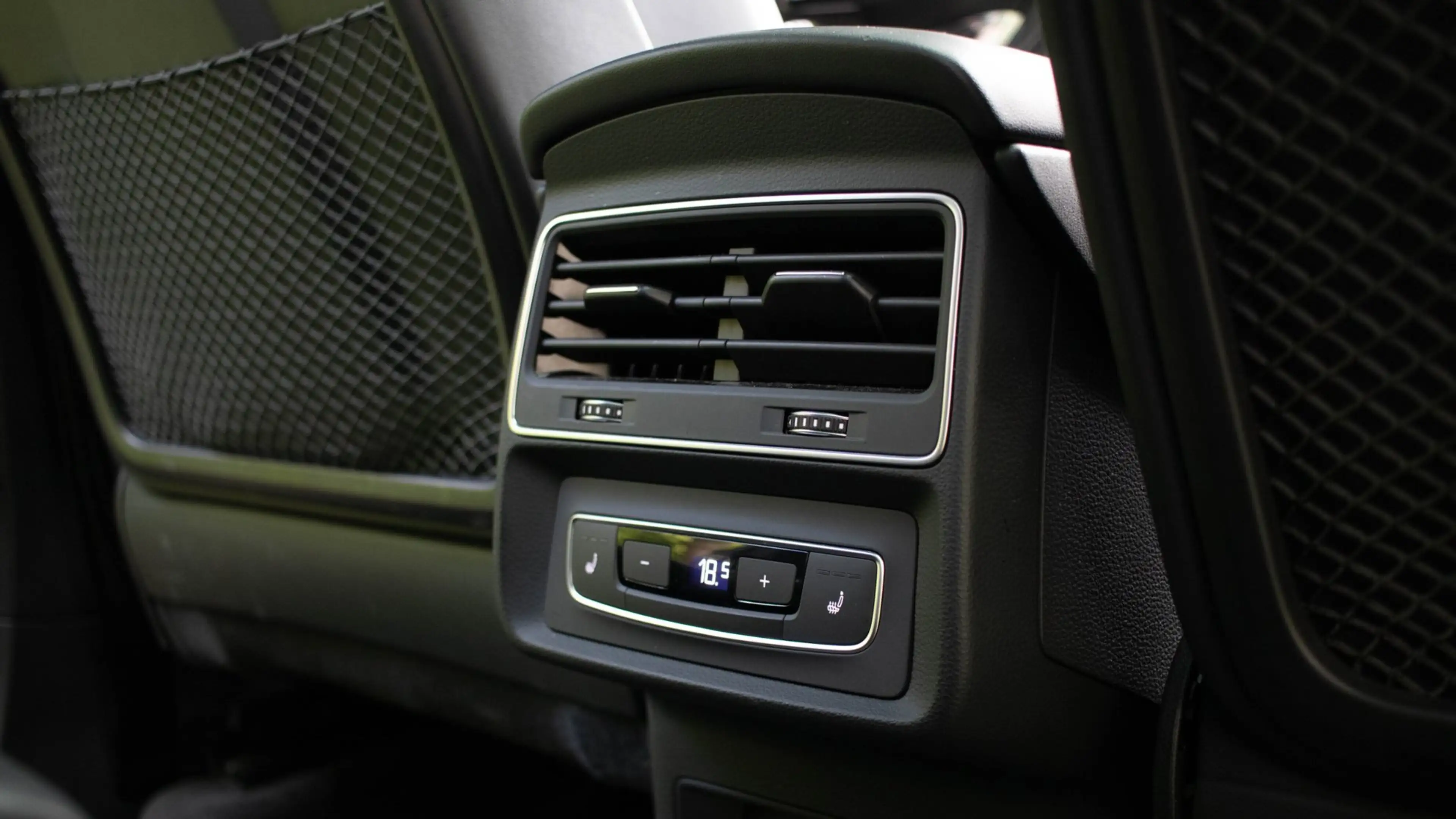 Audi Q7 60 TFSI e quattro Competition — photo 27