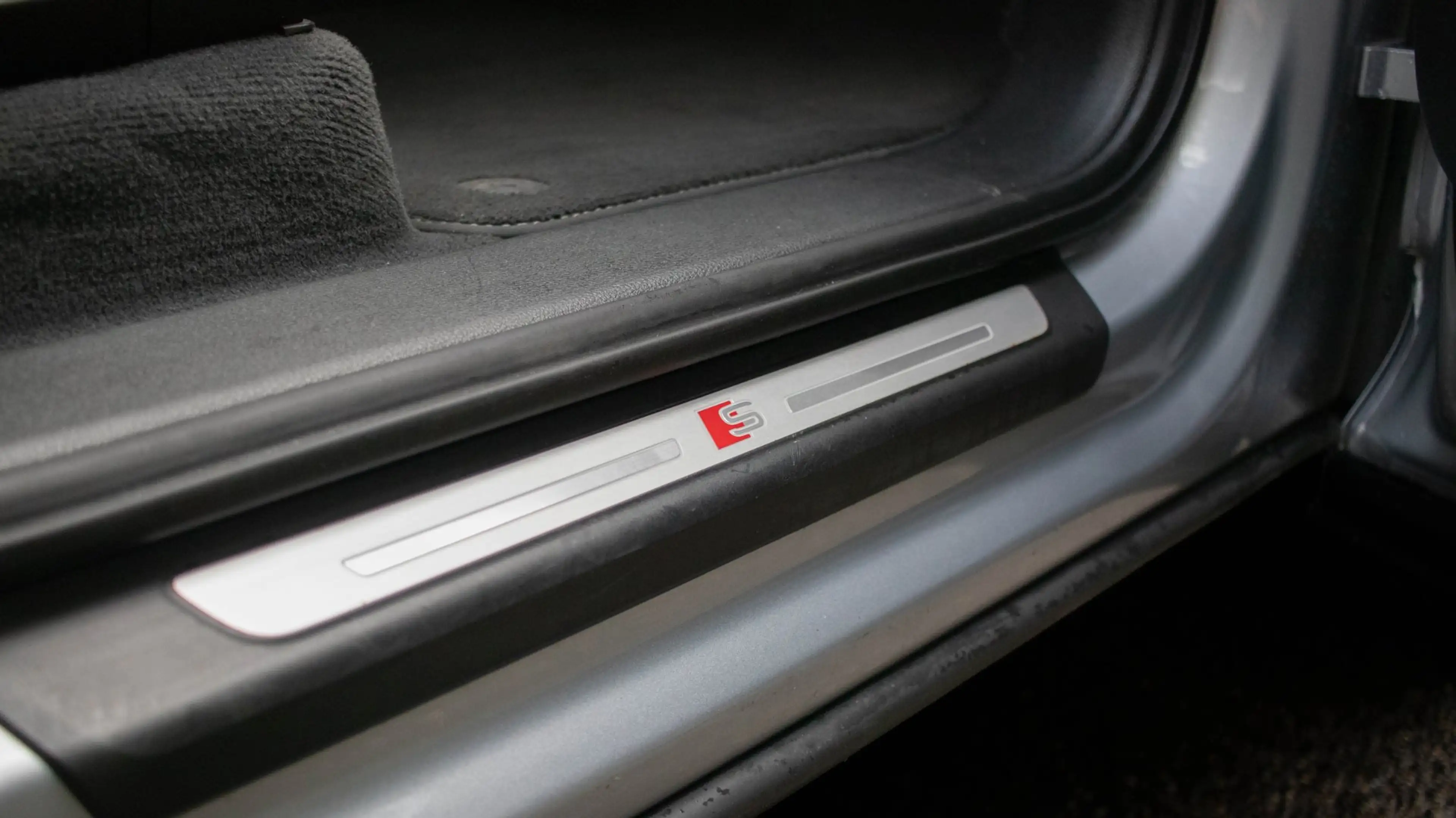 Audi Q7 60 TFSI e quattro Competition — photo 24