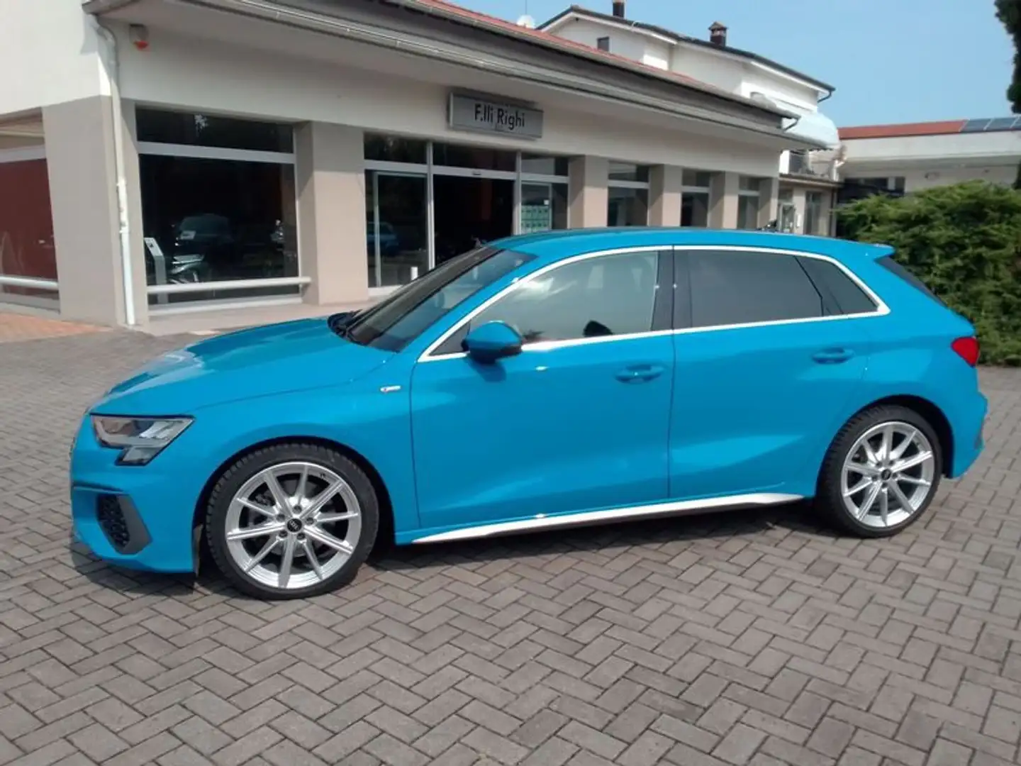 Audi A3 SPB 35 TDI S tronic S line edition Bleu - 1