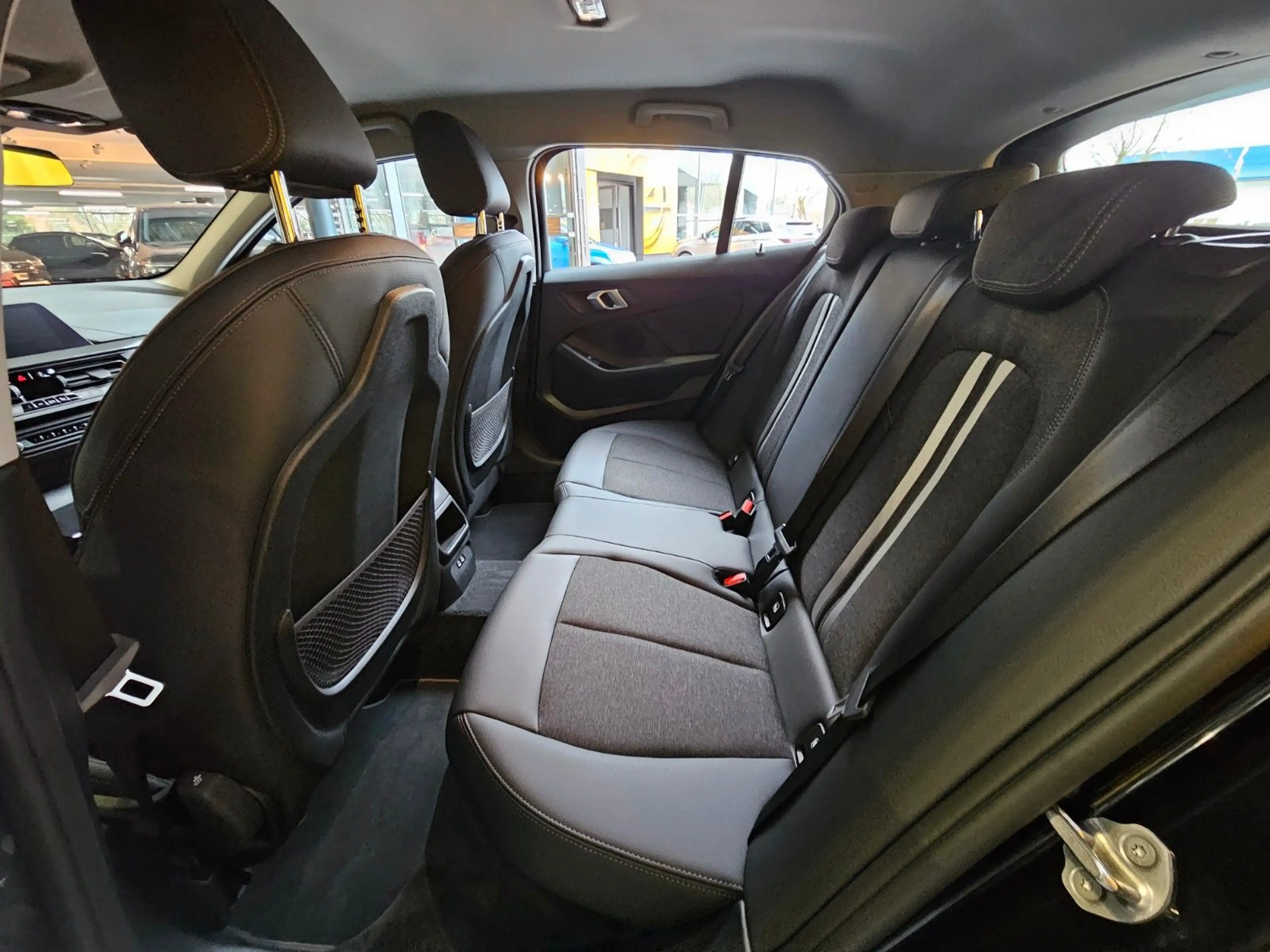 BMW 120 i Sport Line Navi Kamera Lenkradhzg LED — photo 6