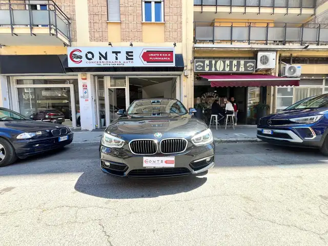 BMW 118 Serie 1 118d Business 5p