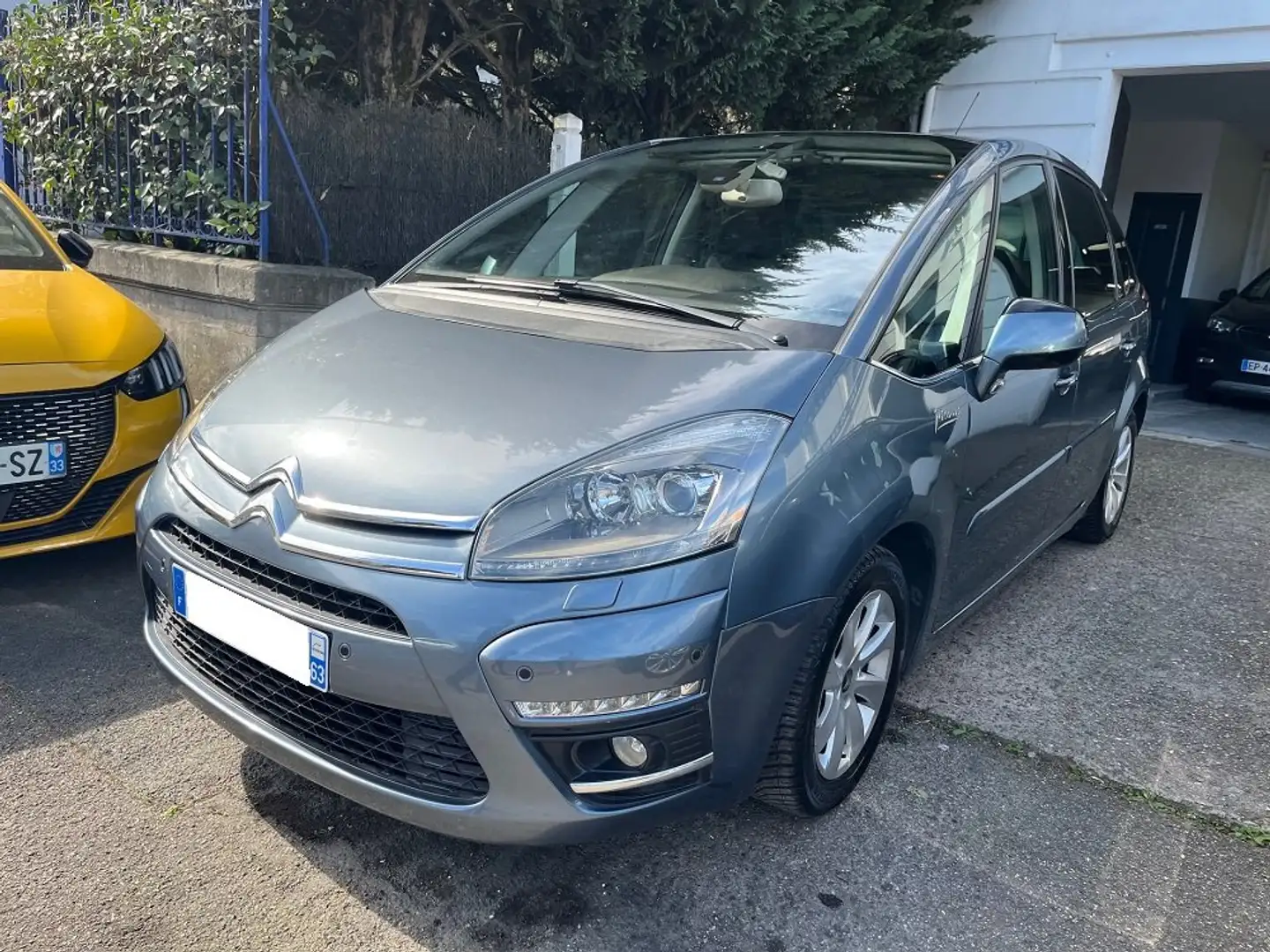 Citroen C4 Picasso HDi 110 FAP Exclusive Серый - 1
