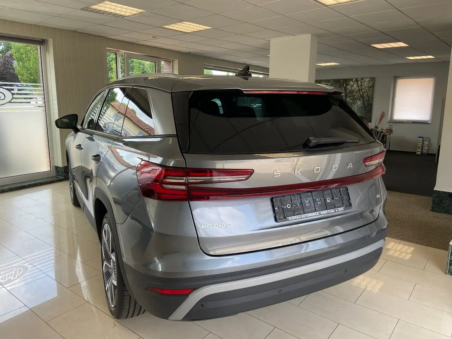 Skoda Kodiaq 1.5 TSI iV Plug-in Hybrid AHK schwenkbar Gris - 2
