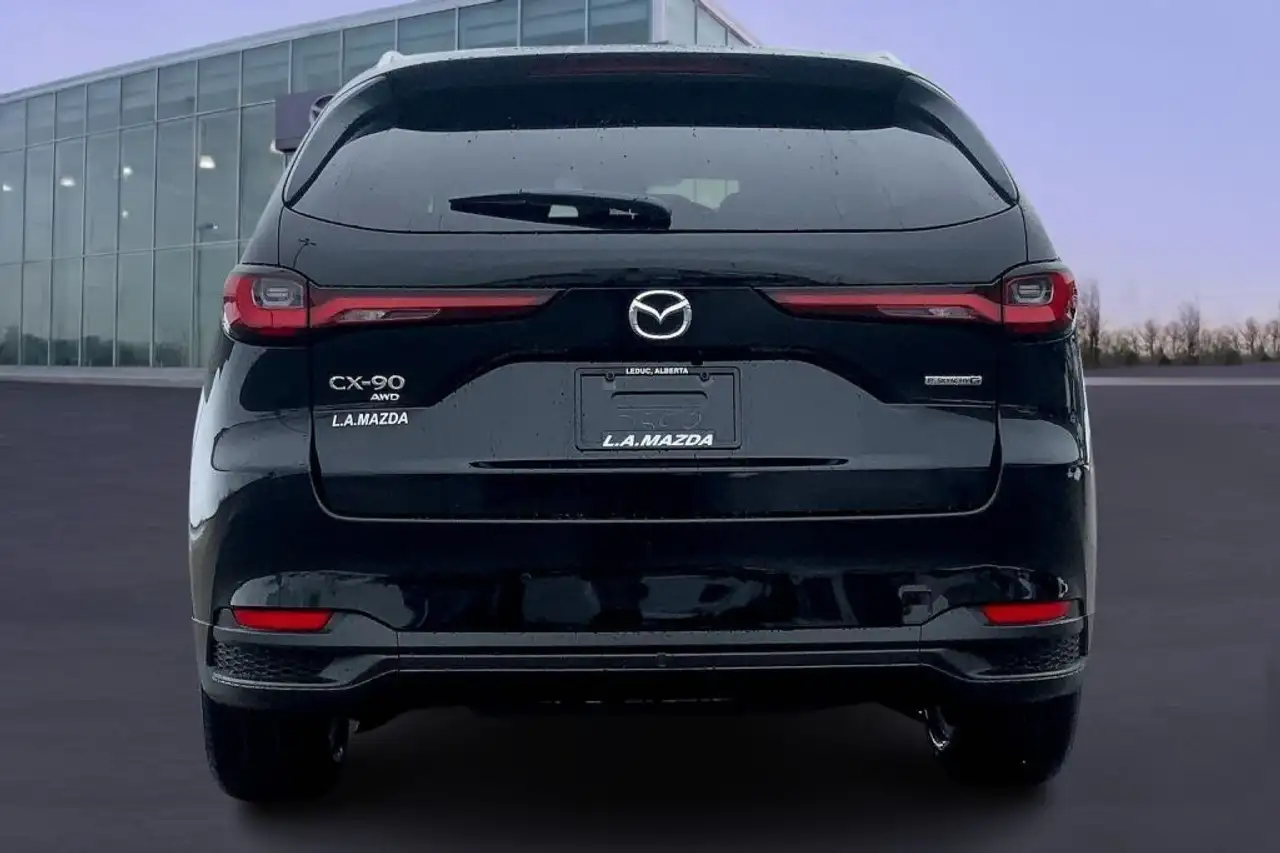 Mazda CX-90 photo Mazda CX-90