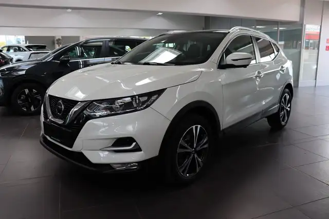 Nissan Qashqai T.Leder Pano Keyless SHZ 360°Navi SOFORT