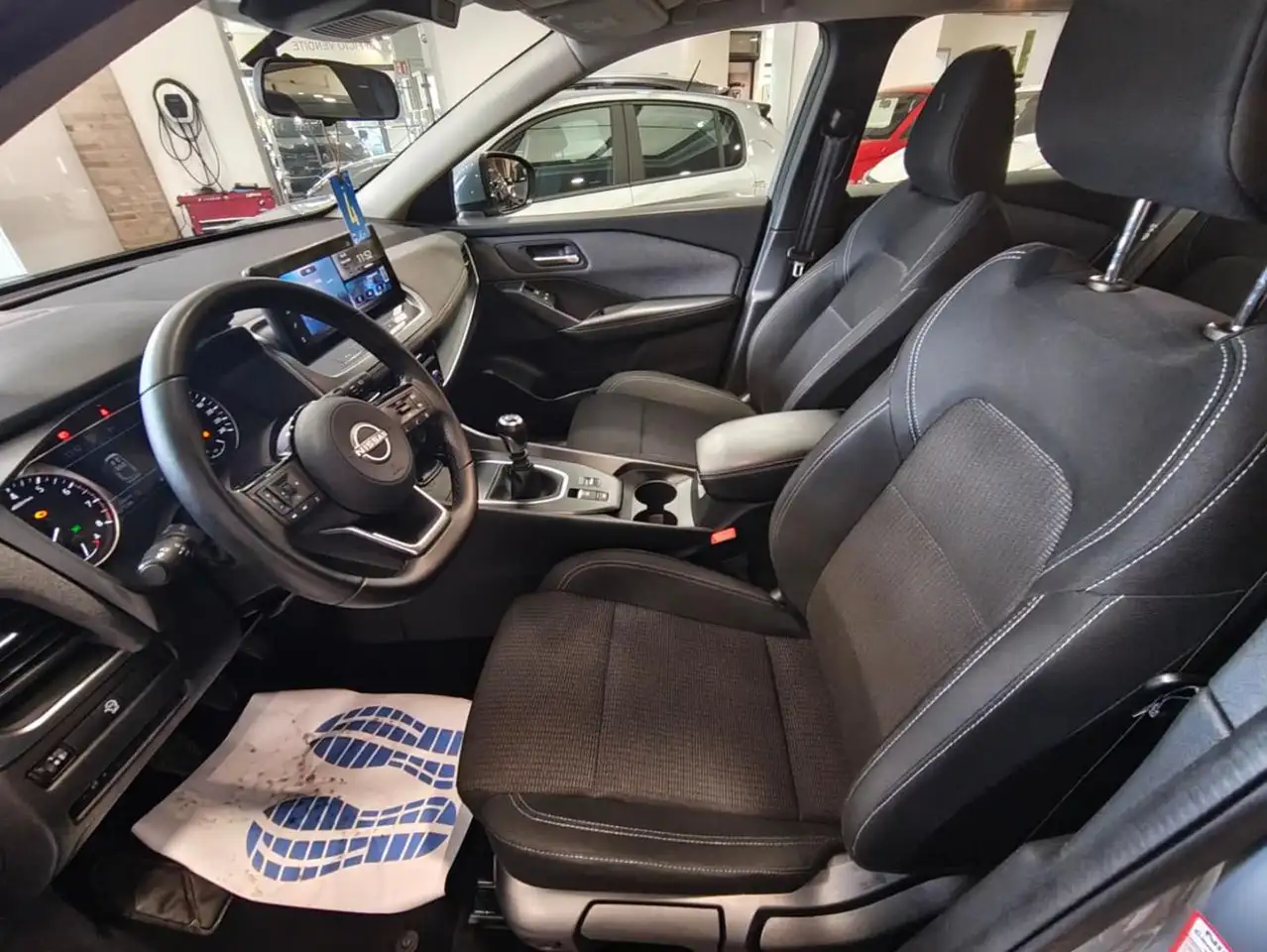 Nissan Qashqai MHEV 140 CV Acenta 5