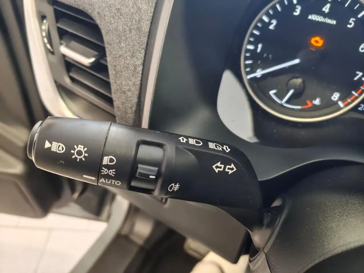 Nissan Qashqai MHEV 140 CV Acenta 11