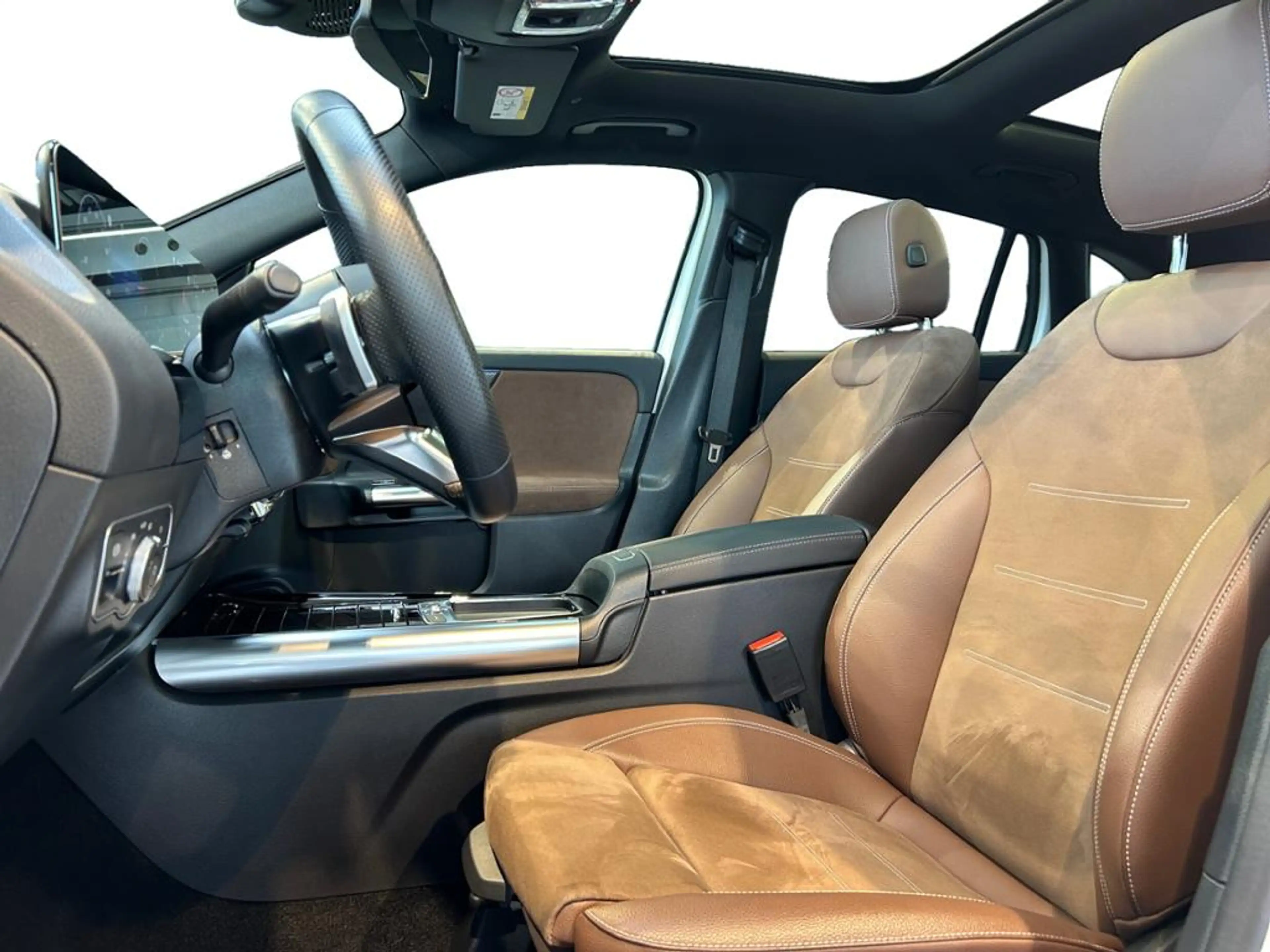 Mercedes-Benz GLA 220 d 4matic AMG AMG+MBUX+MBeam+Night+AHK — photo 9