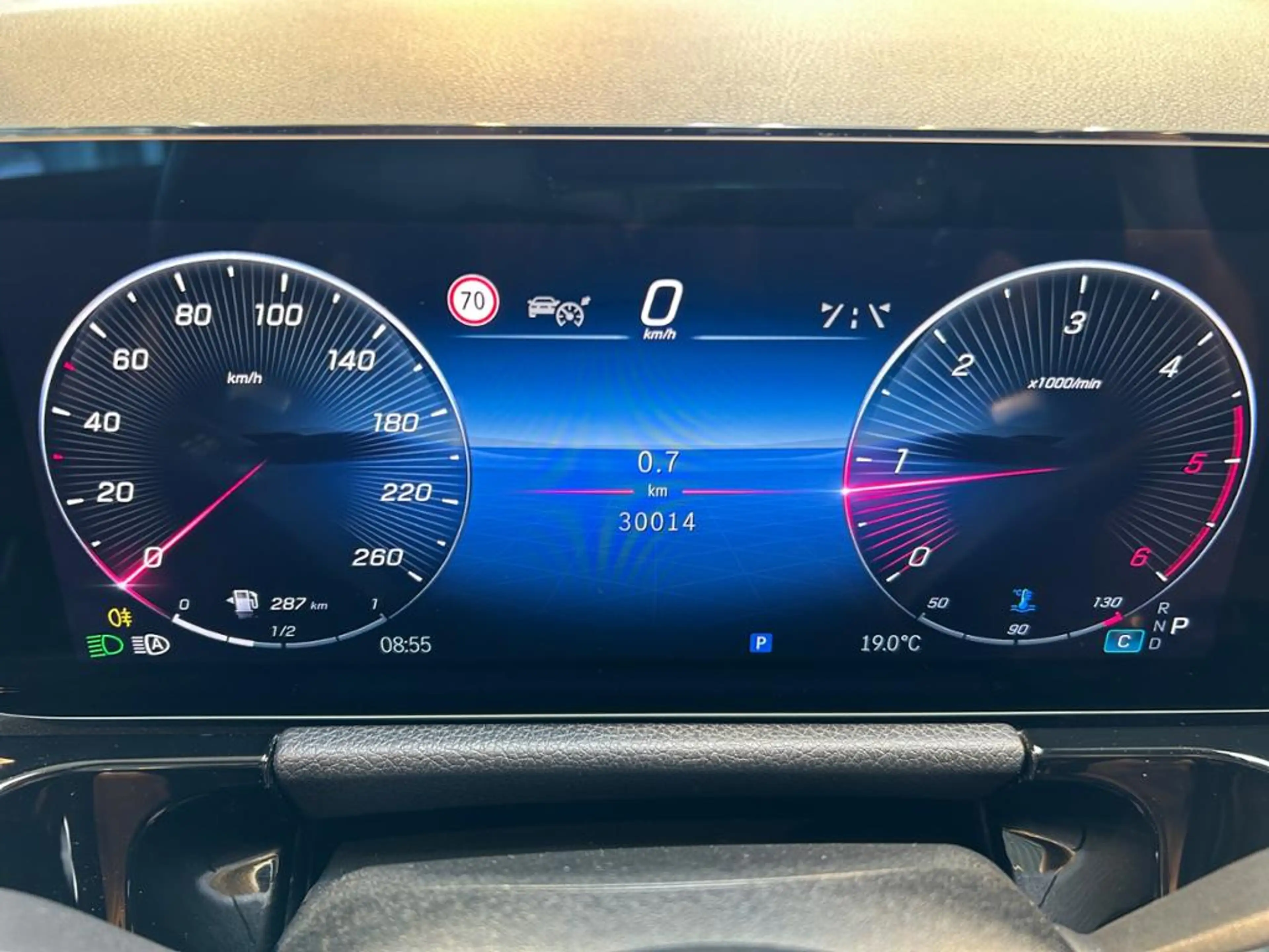 Mercedes-Benz GLA 220 d 4matic AMG AMG+MBUX+MBeam+Night+AHK — photo 13