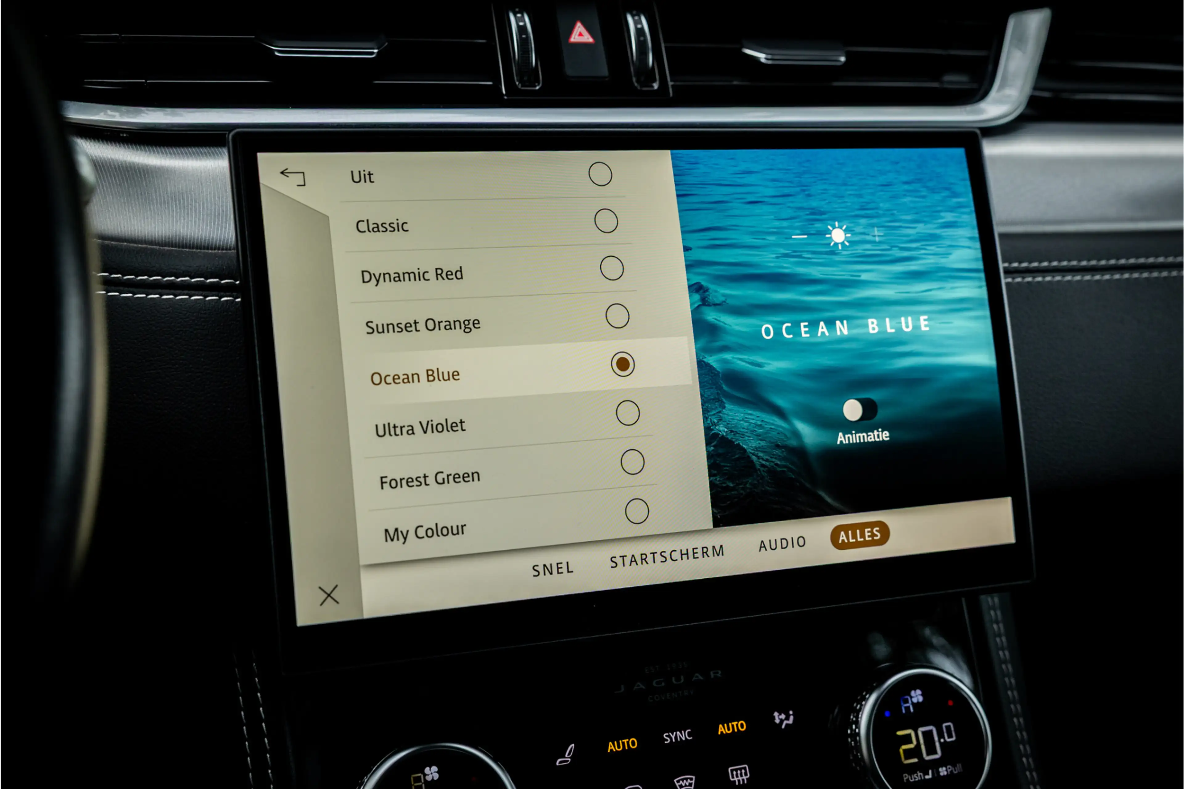 Jaguar F-Pace 2.0 P400e PHEV R-Dynamic Black Panorama Adaptive C — photo 11