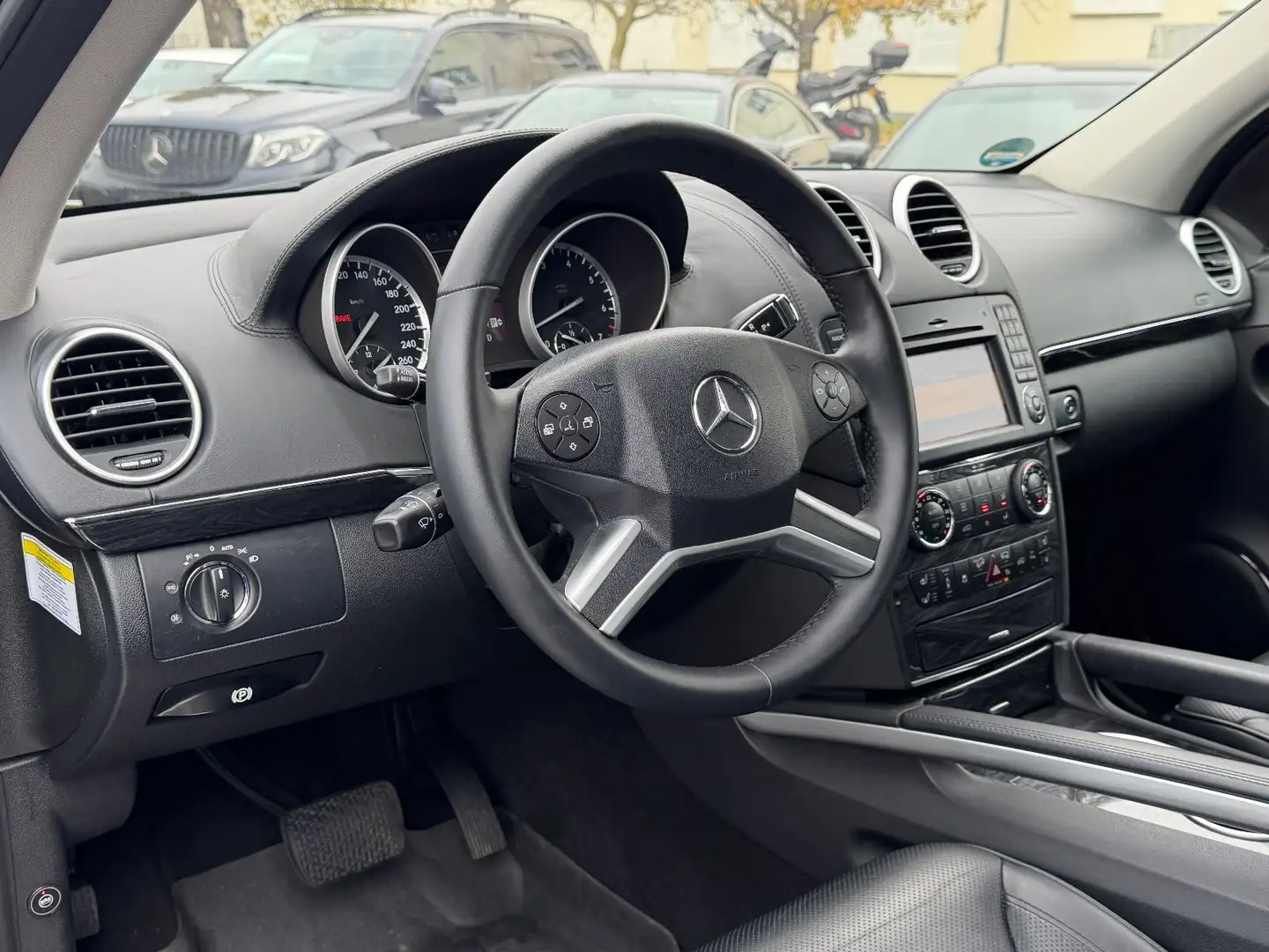 Mercedes-Benz GL 500 4Matic/MOPF/Offroad-Paket/FOND TV/VOLL Schwarz - 2