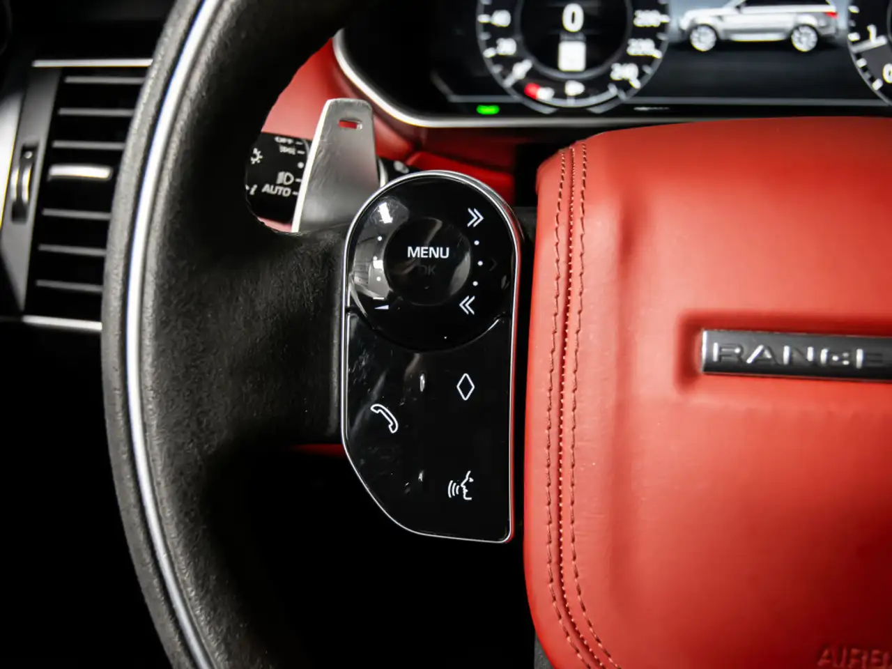 Land Rover Range Rover Sport снимка Land Rover Range Rover Sport
