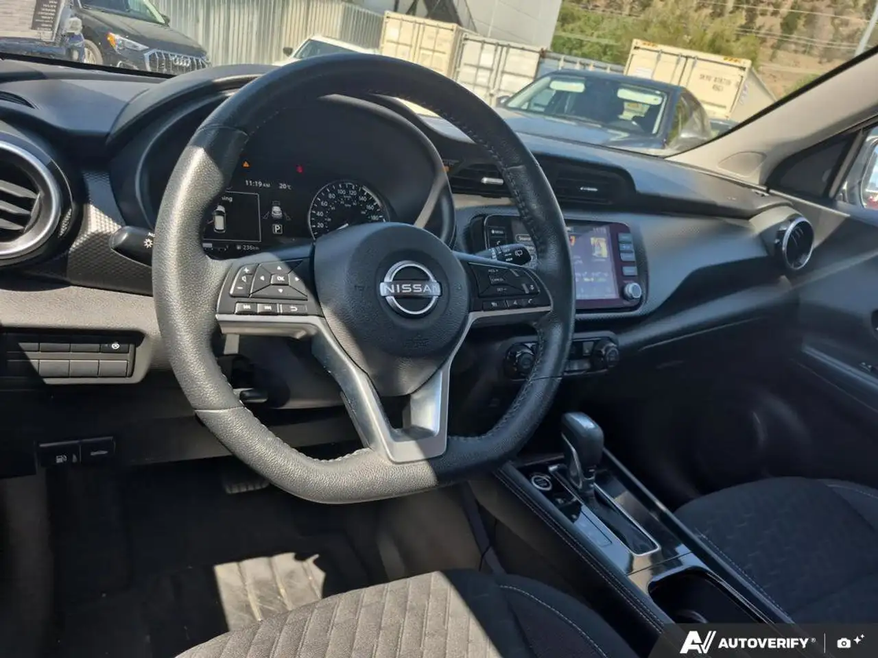 Nissan Kicks photo Nissan Kicks