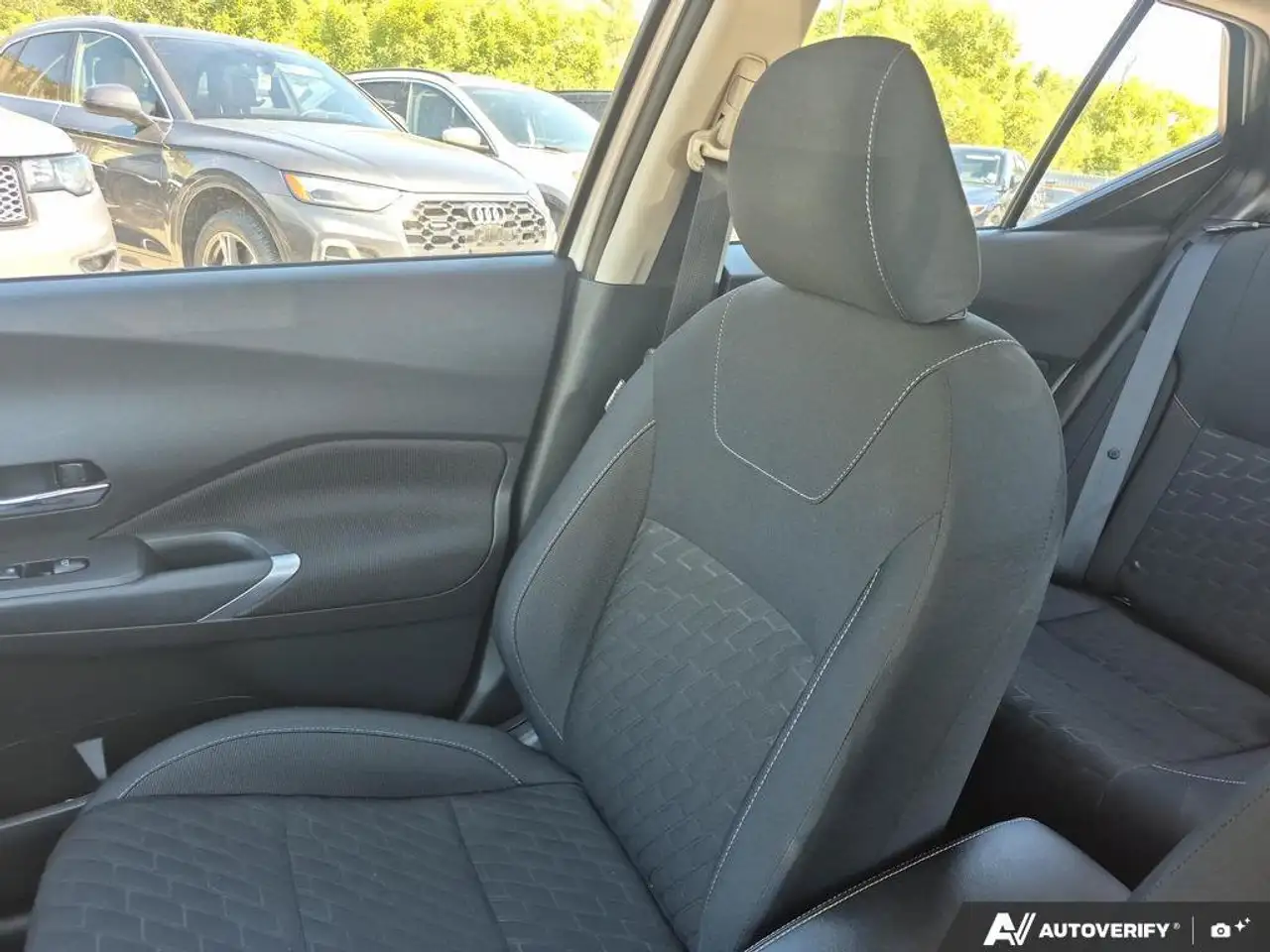 Nissan Kicks photo Nissan Kicks