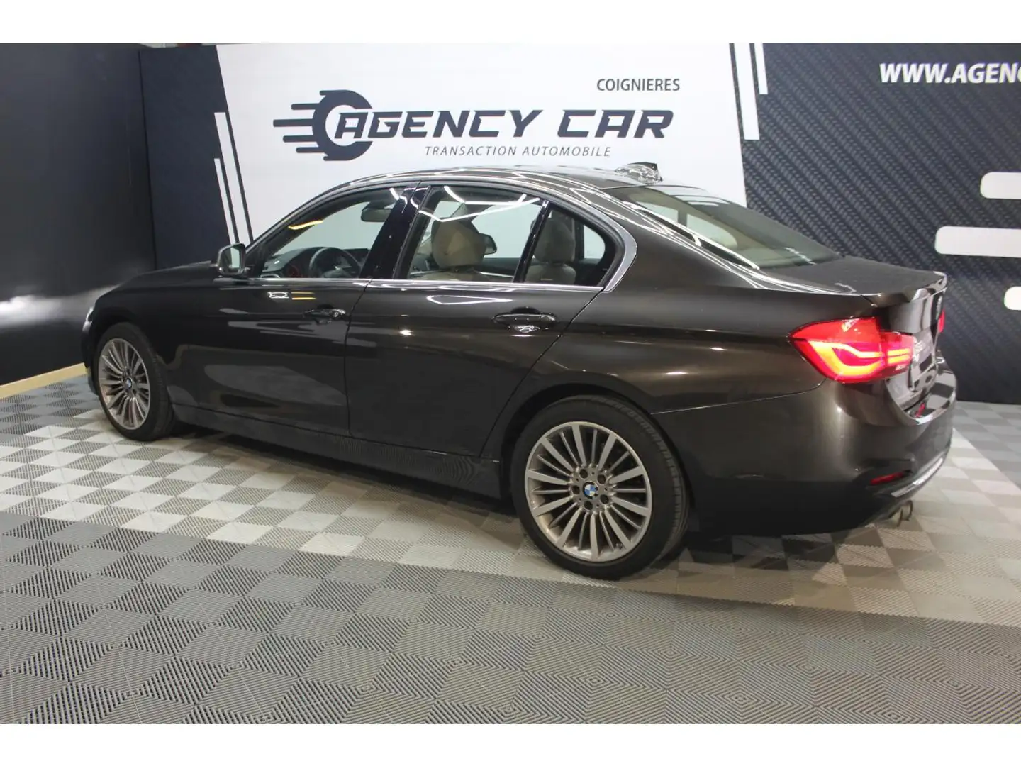 BMW 330 330i xDrive Luxury - BVA Sport LCI 330i Suivi BMW Brun - 2