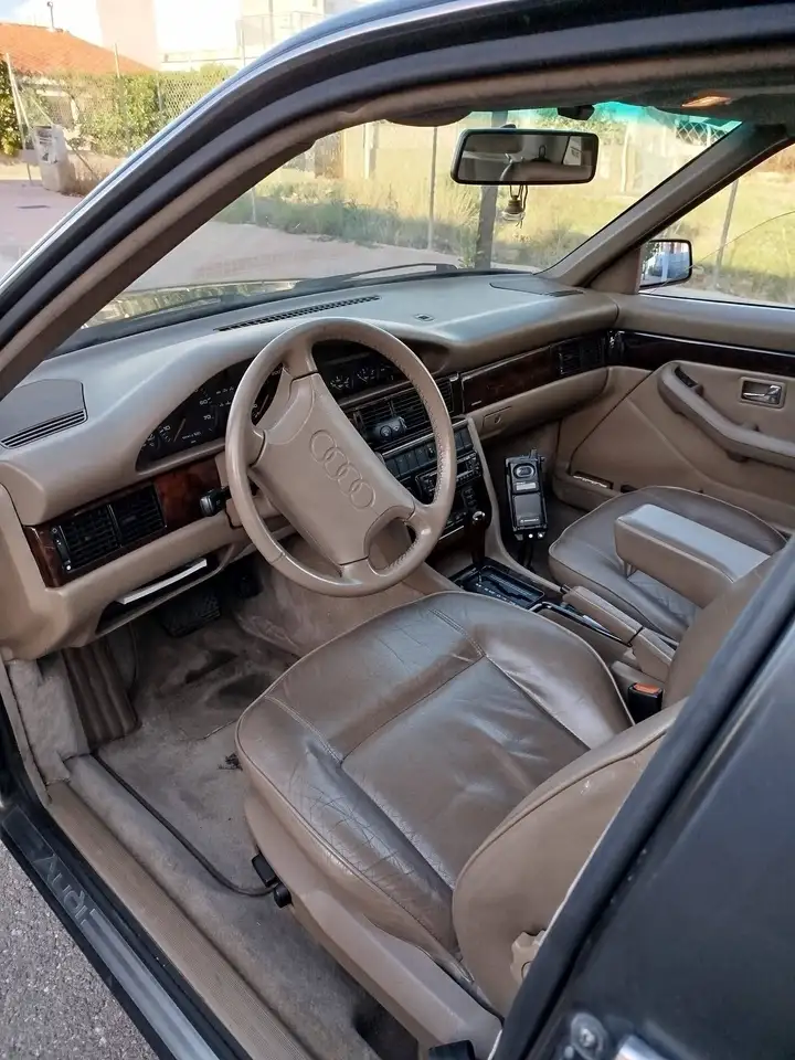 Audi V8 3.6 Aut., foto 5