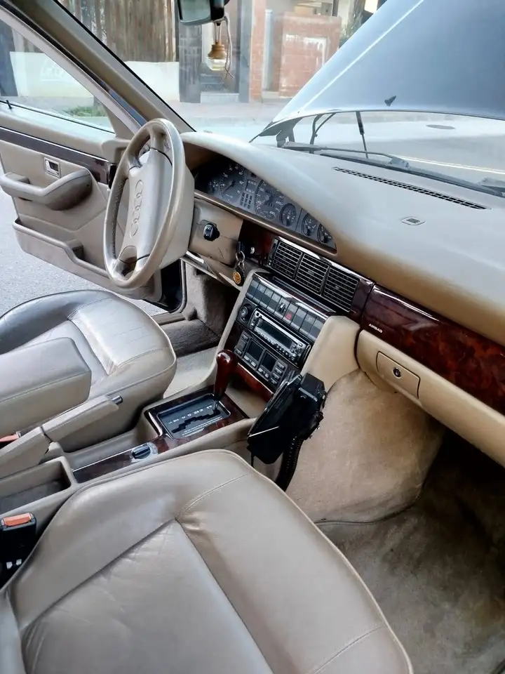 Audi V8 3.6 Aut., foto 6