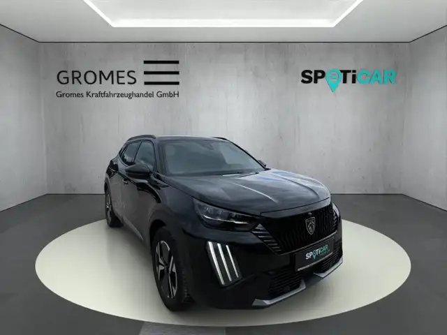Peugeot 2008 main image