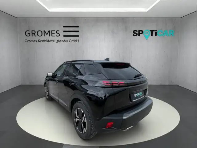 Peugeot 2008 view 5