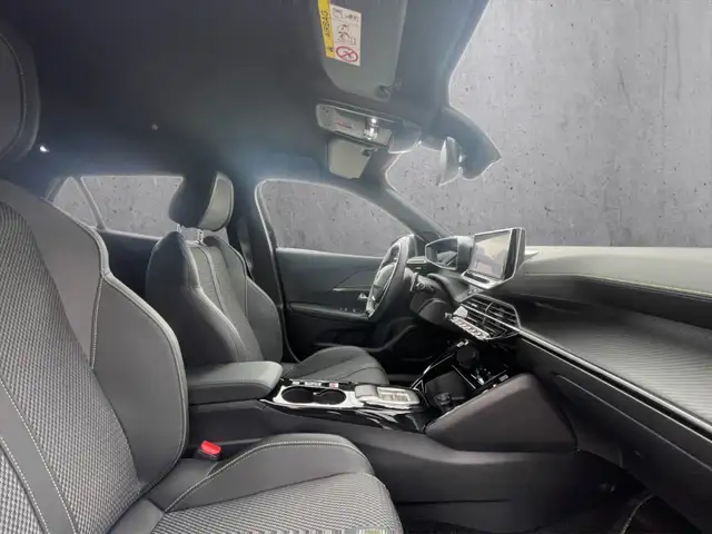 Peugeot 2008 view 13