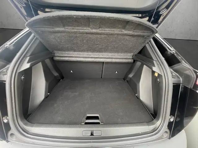 Peugeot 2008 view 7