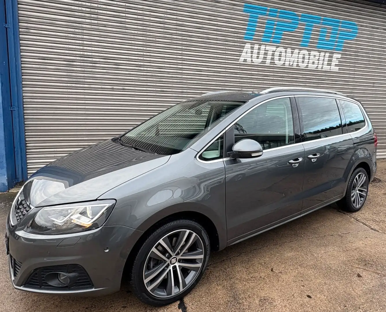 SEAT Alhambra FR-Line *7-SITZE*NAVI*XENON*KAM*AHK* Gris - 1