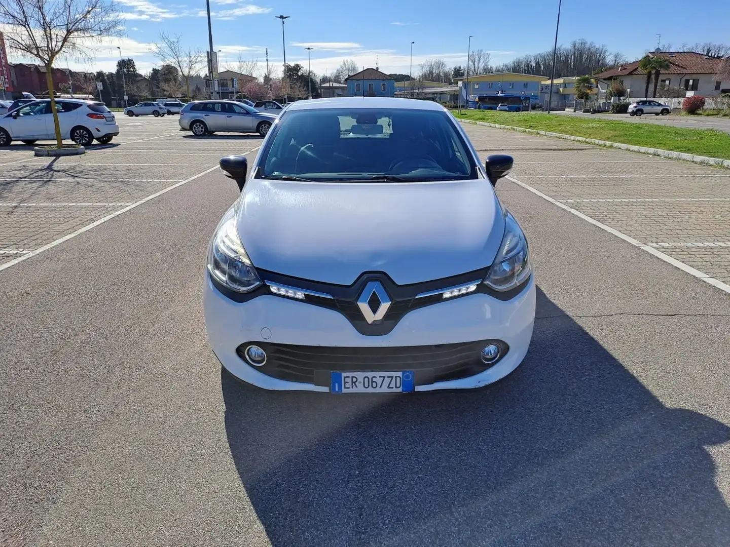 Renault Clio 1.5 dCi 8V 90CV Start&Stop 5P*Navi*Aux*Usb bijela - 2