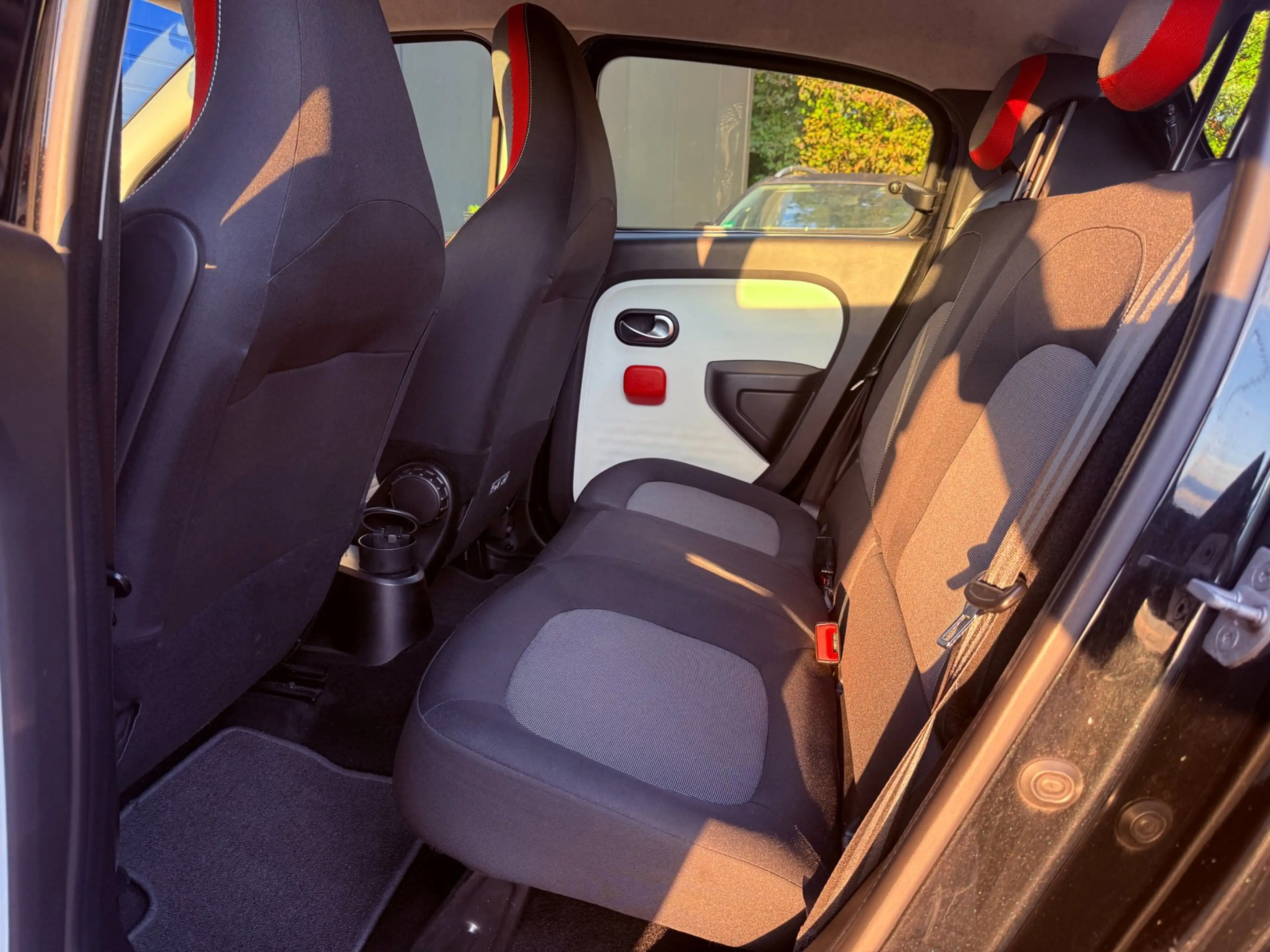 Renault Twingo 0.9 TCe Expression|Airco — photo 12