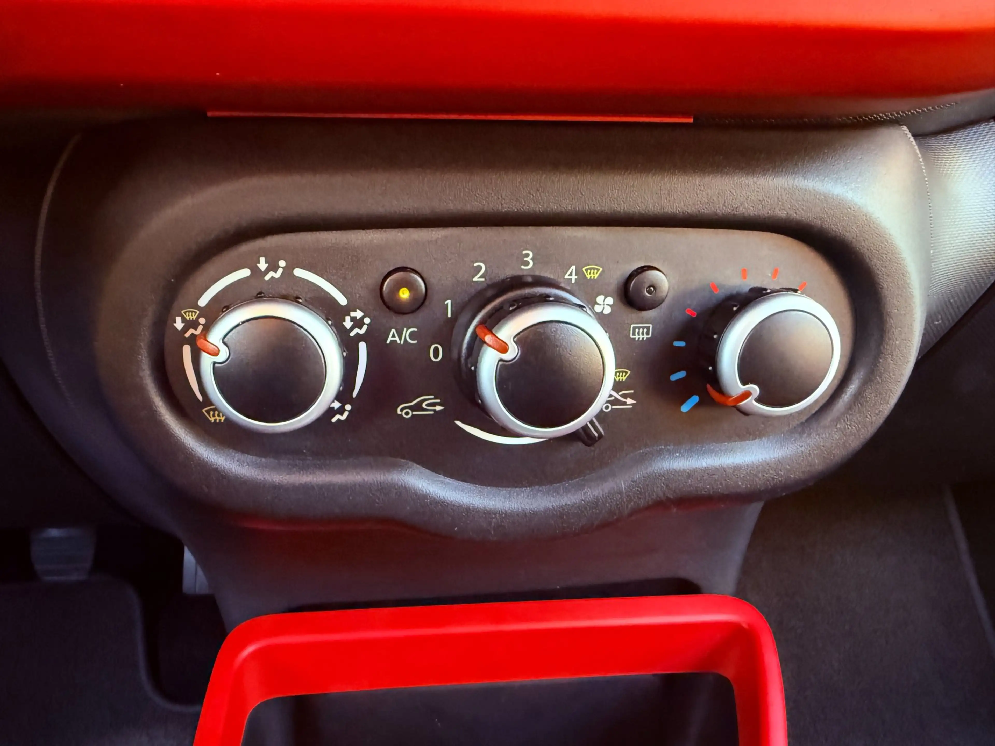 Renault Twingo 0.9 TCe Expression|Airco — photo 9