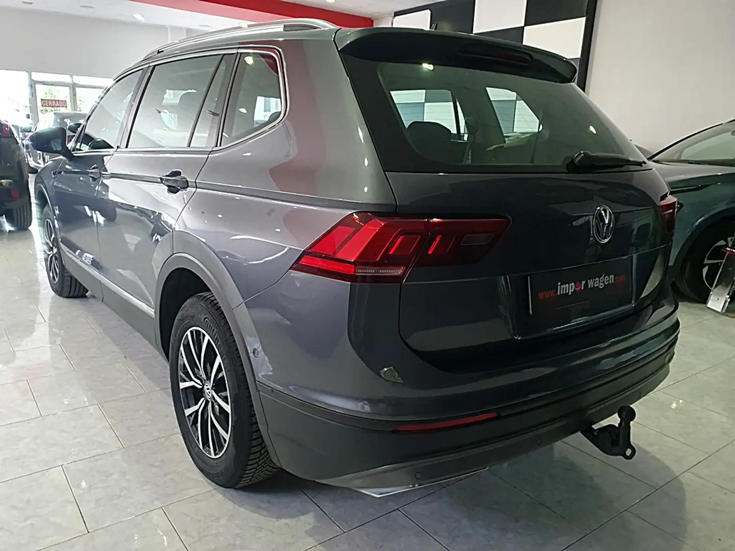 Volkswagen Tiguan Allspace 2.0TDI Advance DSG 110kW Gris - 2