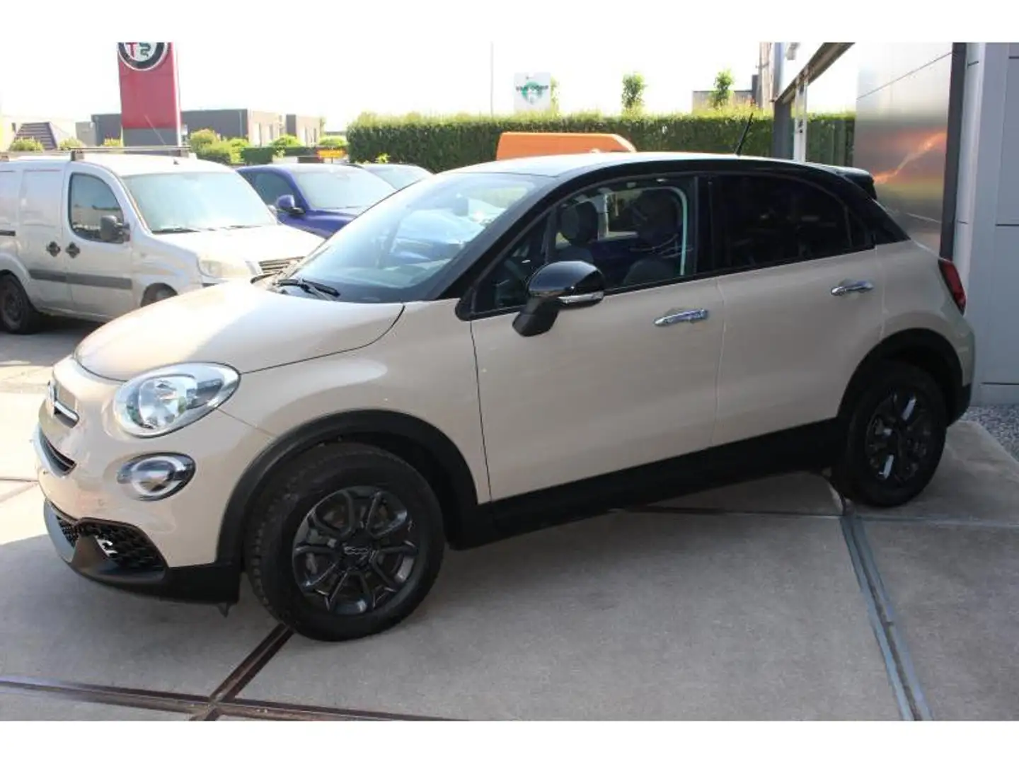 Fiat 500X Lounge Beige - 2