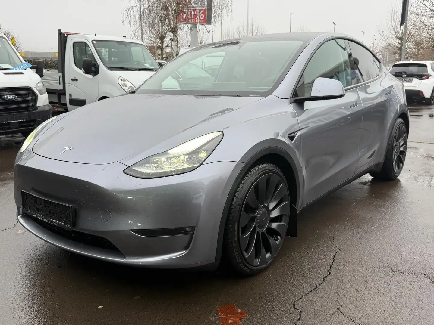 Tesla Model Y AWD 79kWh Performance Gris - 1