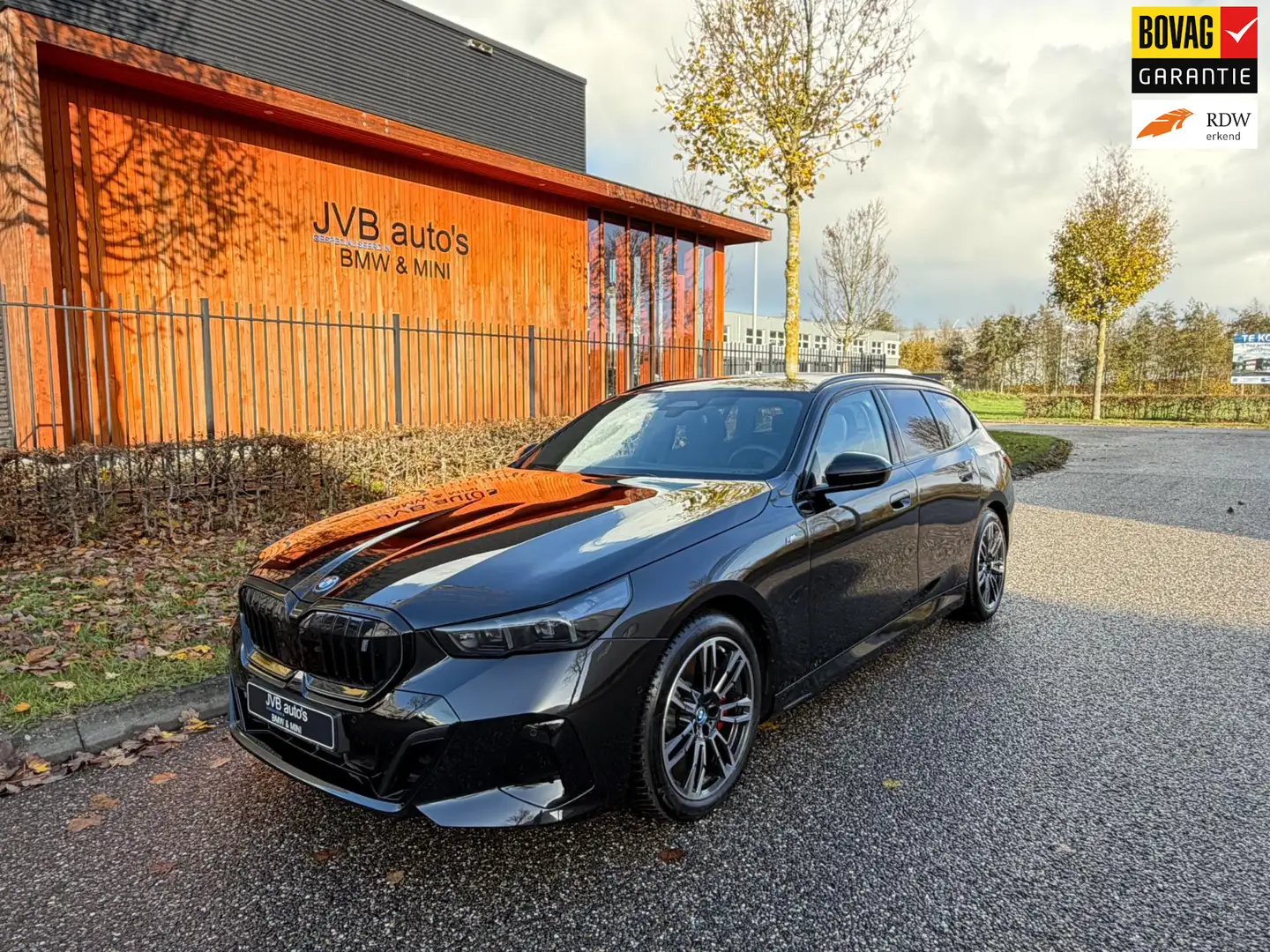 BMW i5 Touring EDrive40 M-Sport PRO, B&W, panorama, trekh Noir - 1