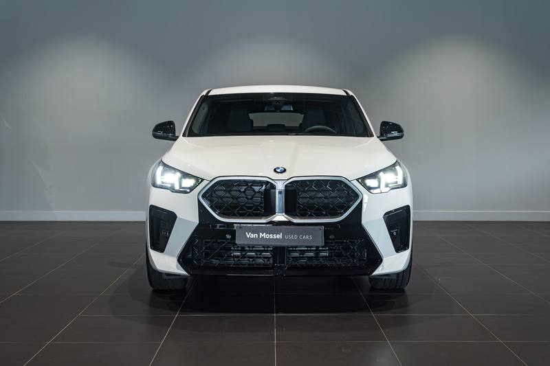 BMW X2 sDrive20i 125kW Auto Limited M Edition — photo 2