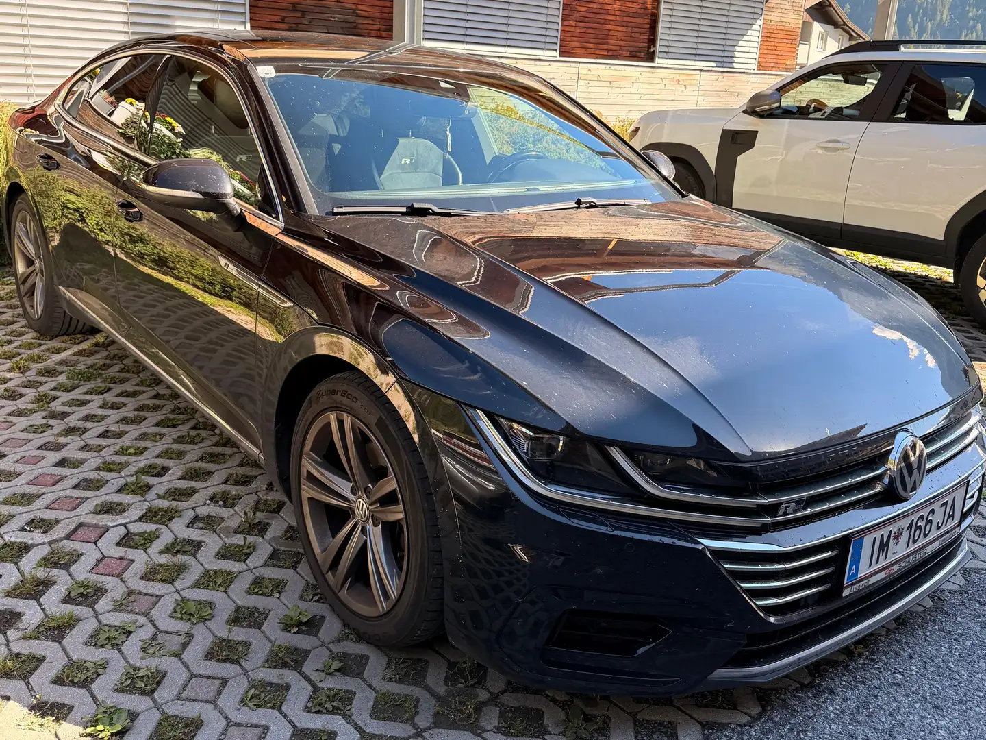 Volkswagen Arteon Arteon R-Line 2,0 TDI SCR Schwarz - 1