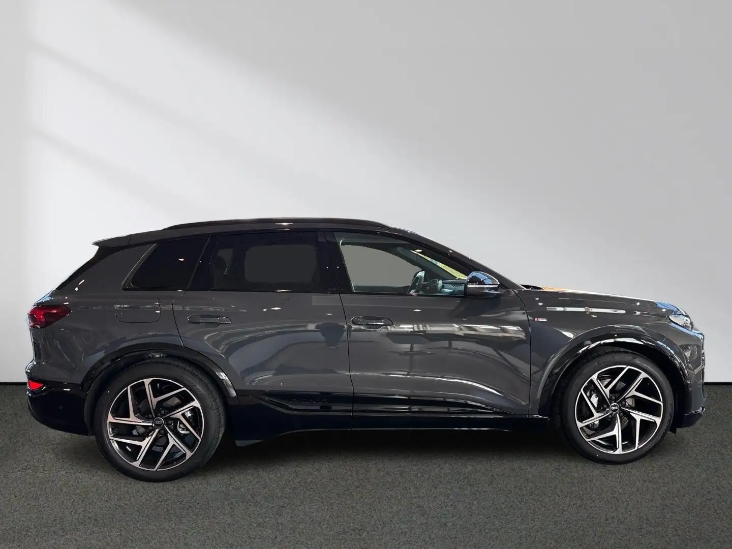 Audi Q6 e-tron e-tron performance Tech pro Paket Memory LED Grau - 2