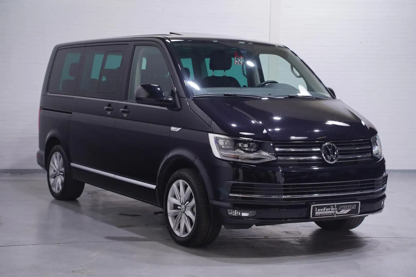 Volkswagen T6 Transporter Multivan 2.0 TDI L1H1 Highline 7p Navi, Camera LED Zwart - 2