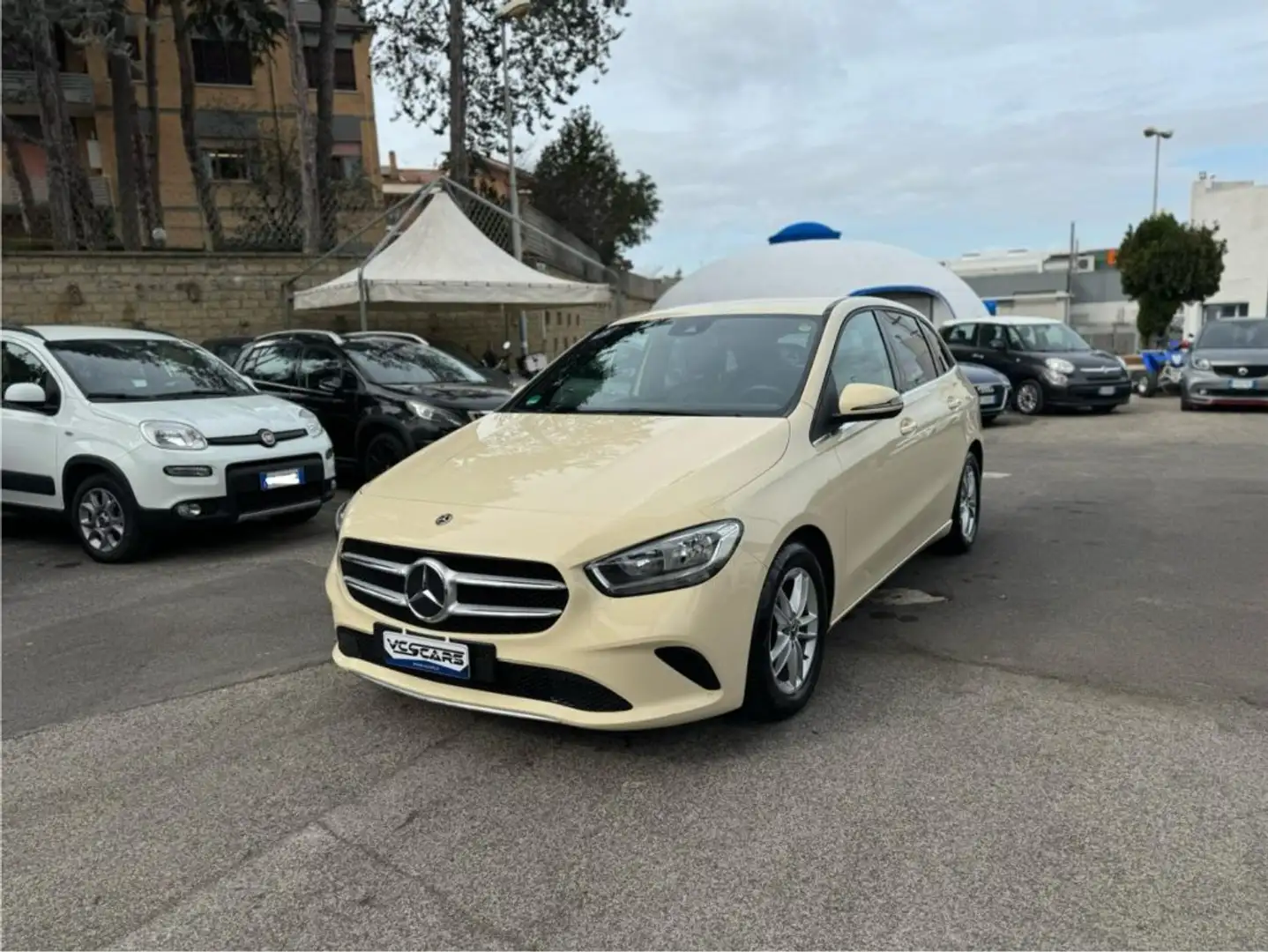 Mercedes-Benz B 180 d Automatic Business Extra *PROMO FINANZIAMENTO* Beige - 1