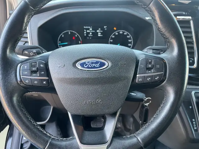 Ford Transit Custom view 10