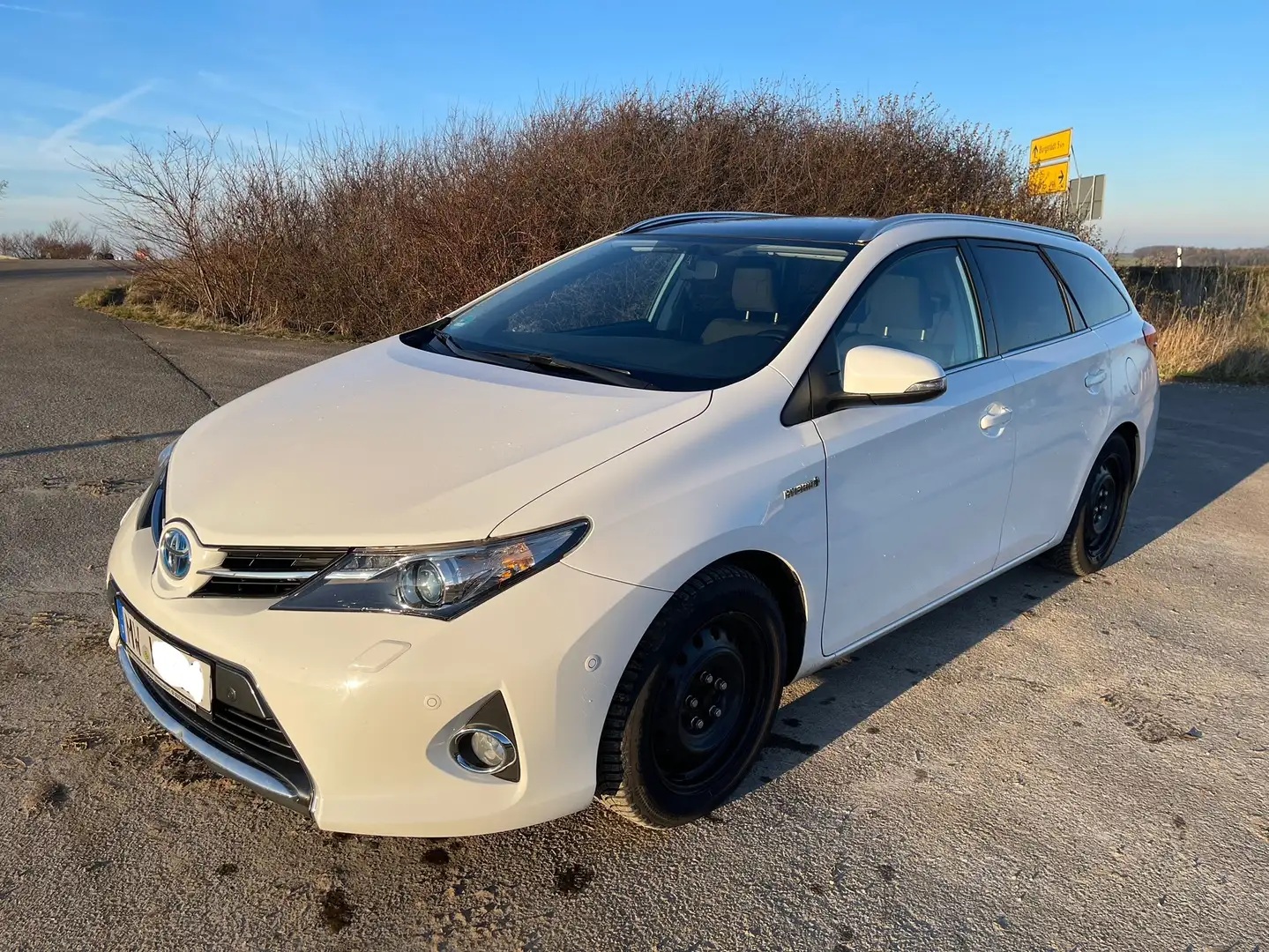 Toyota Auris Automatik Touring SportsLife - 1