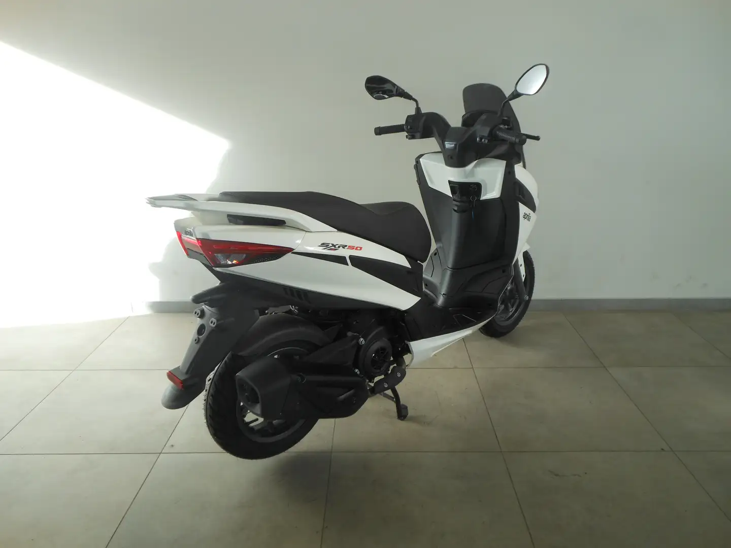 Aprilia SXR 50 Fehér - 2