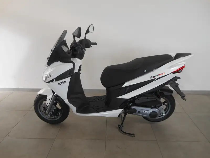 Aprilia SXR 50 - foto 5