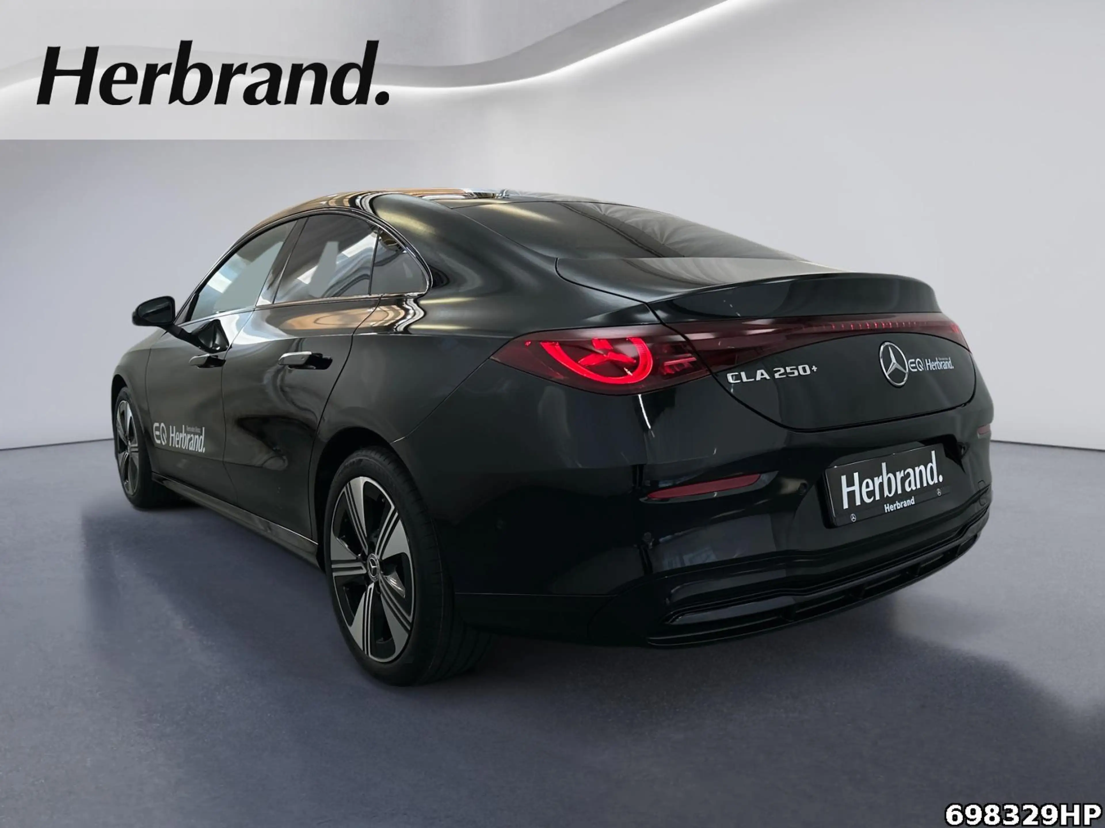 Mercedes-Benz CLA 250 +NIGHT+PANO+BURMESTER+MULTIBEAM+ — photo 4
