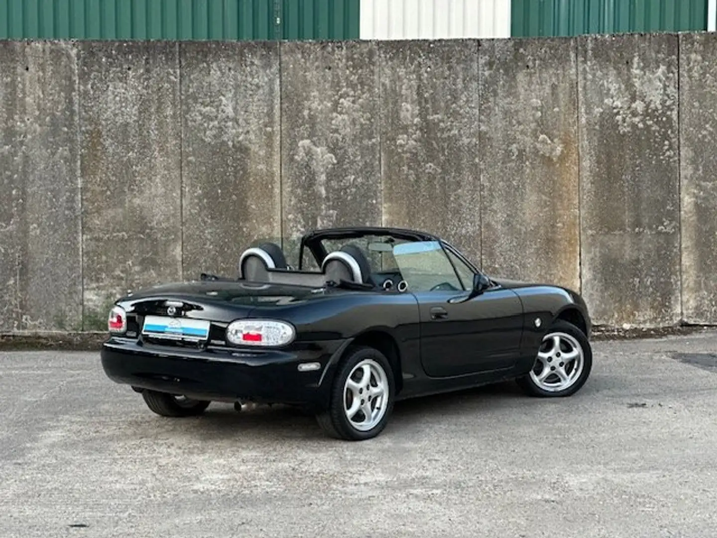 Mazda MX-5 1.6i 16v NBFL Open Air | Rood leder | Zetelverw. Чорний - 2